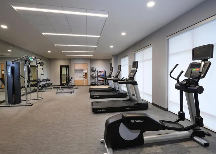 Courtyard By Marriott Charlotte Waverly